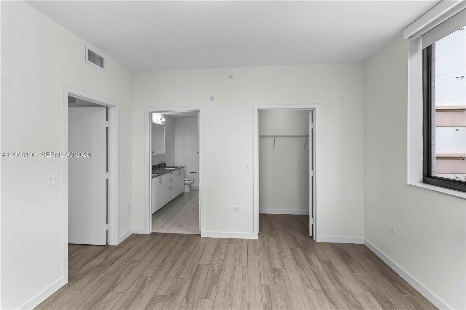 999 SW 1st Ave # 3202, Miami FL 33130