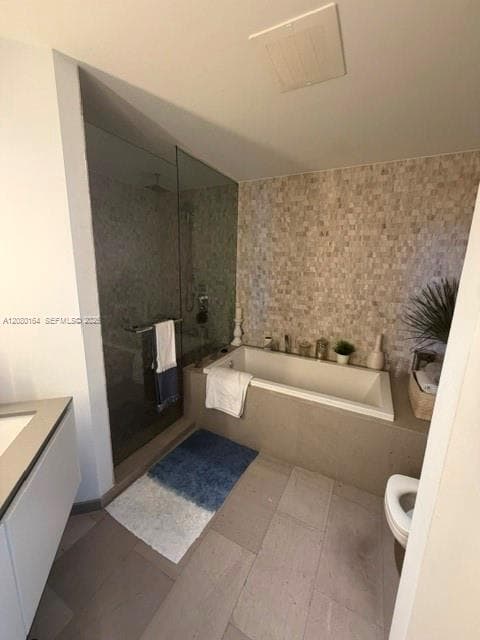 68 SE 6th St # 1912, Miami FL 33131