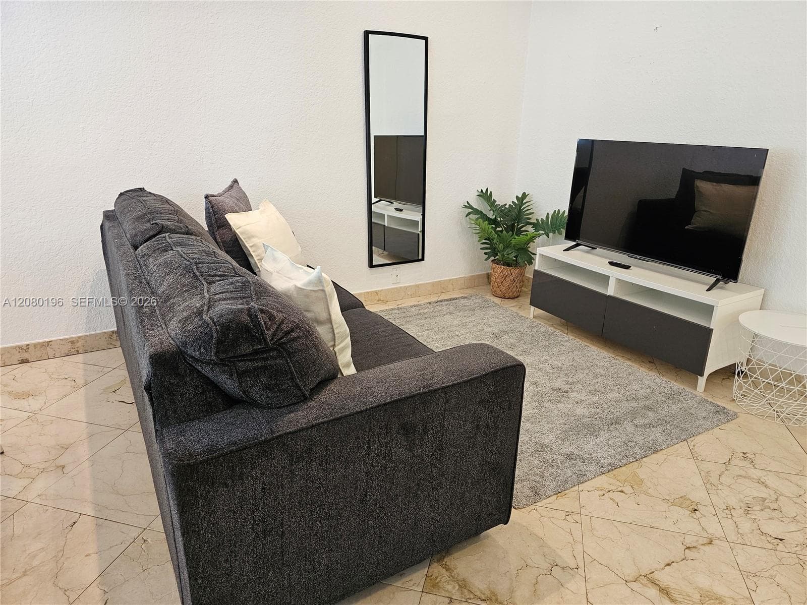 500 14th St # 203, Miami Beach FL 33139