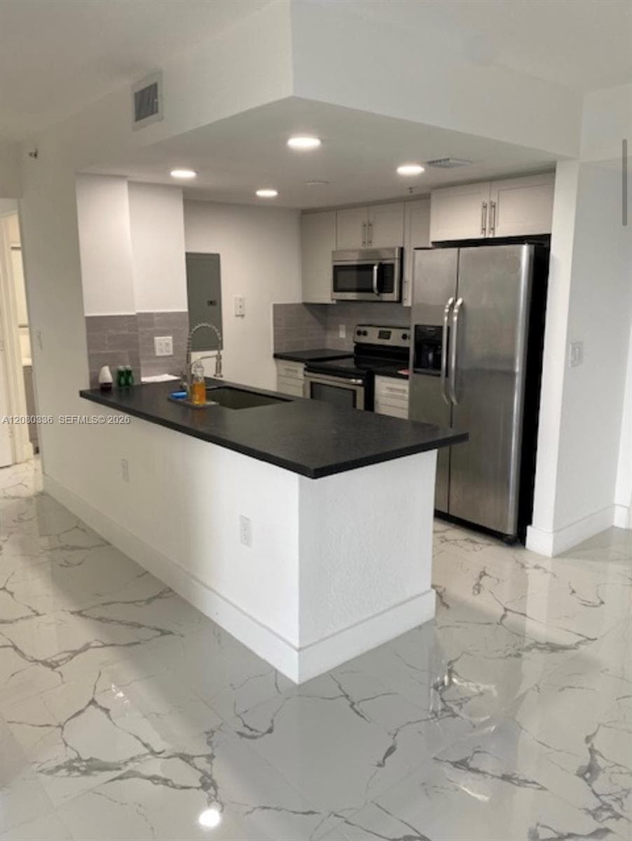 816 NW 11th St # 902, Miami FL 33136