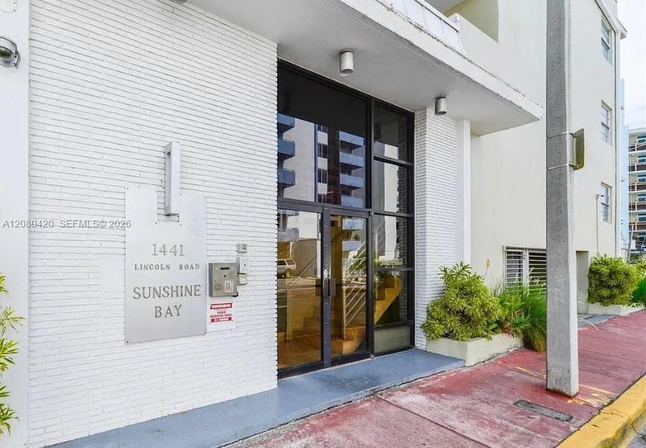 1441 Lincoln Rd # 214, Miami Beach FL 33139