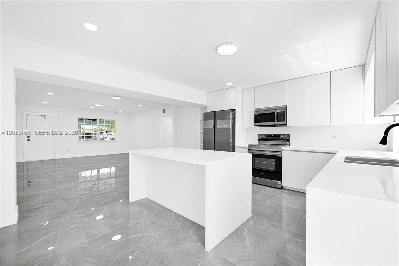 4040 SW 108th Ave, Miami FL 33165
