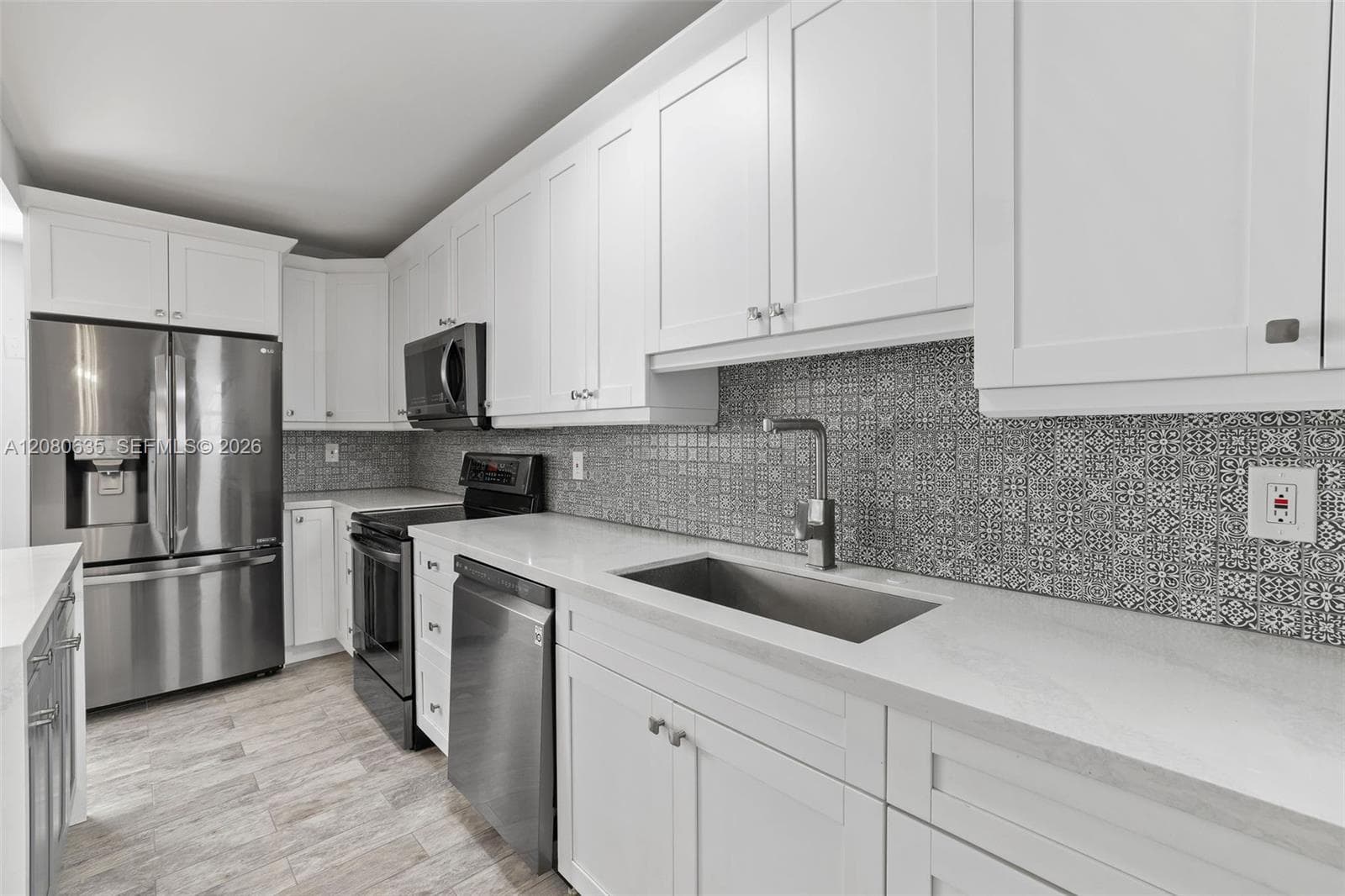 1340 Lincoln Rd # 208, Miami Beach FL 33139