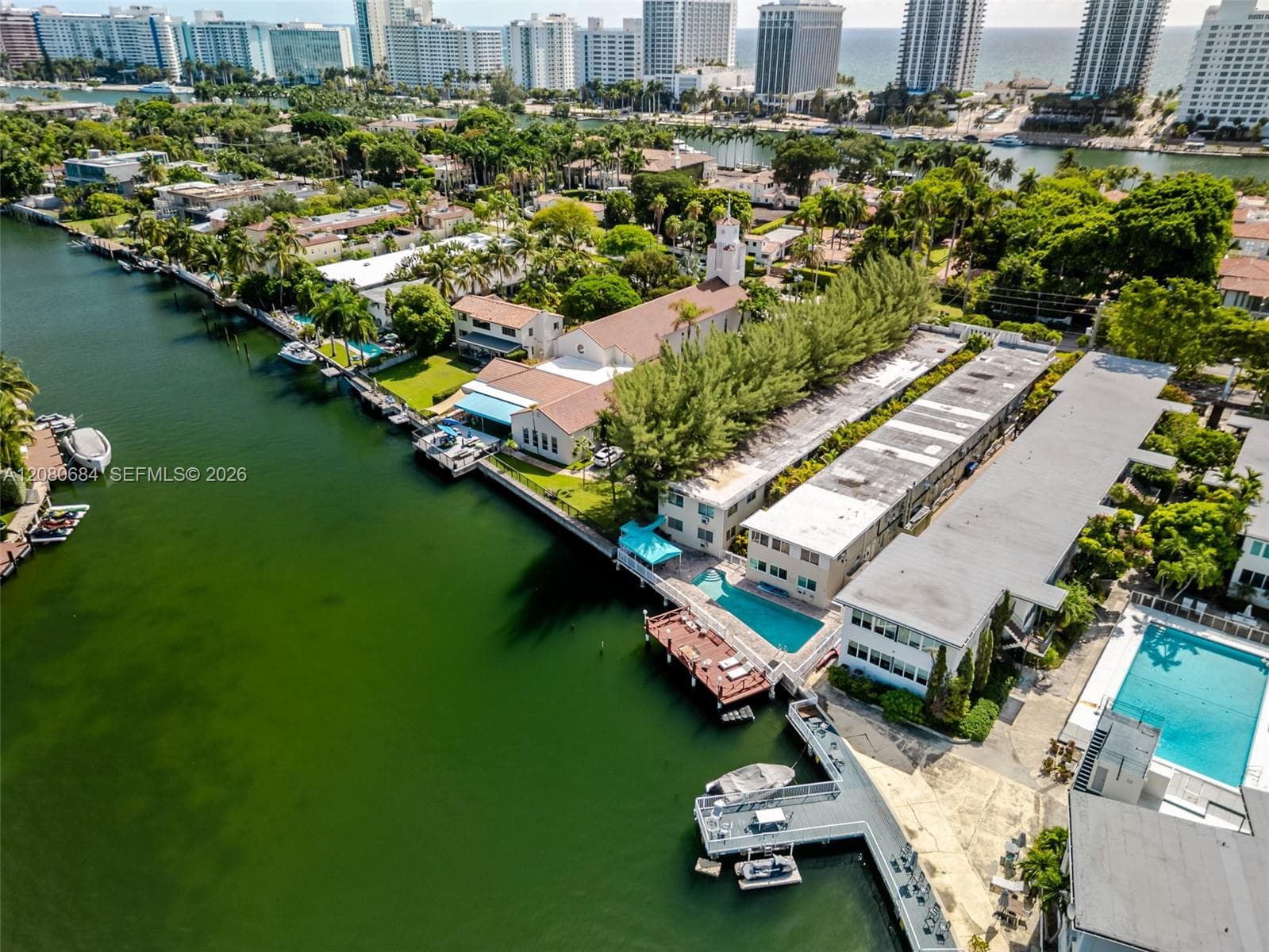 4730 Pine Tree Dr # 17, Miami Beach FL 33140
