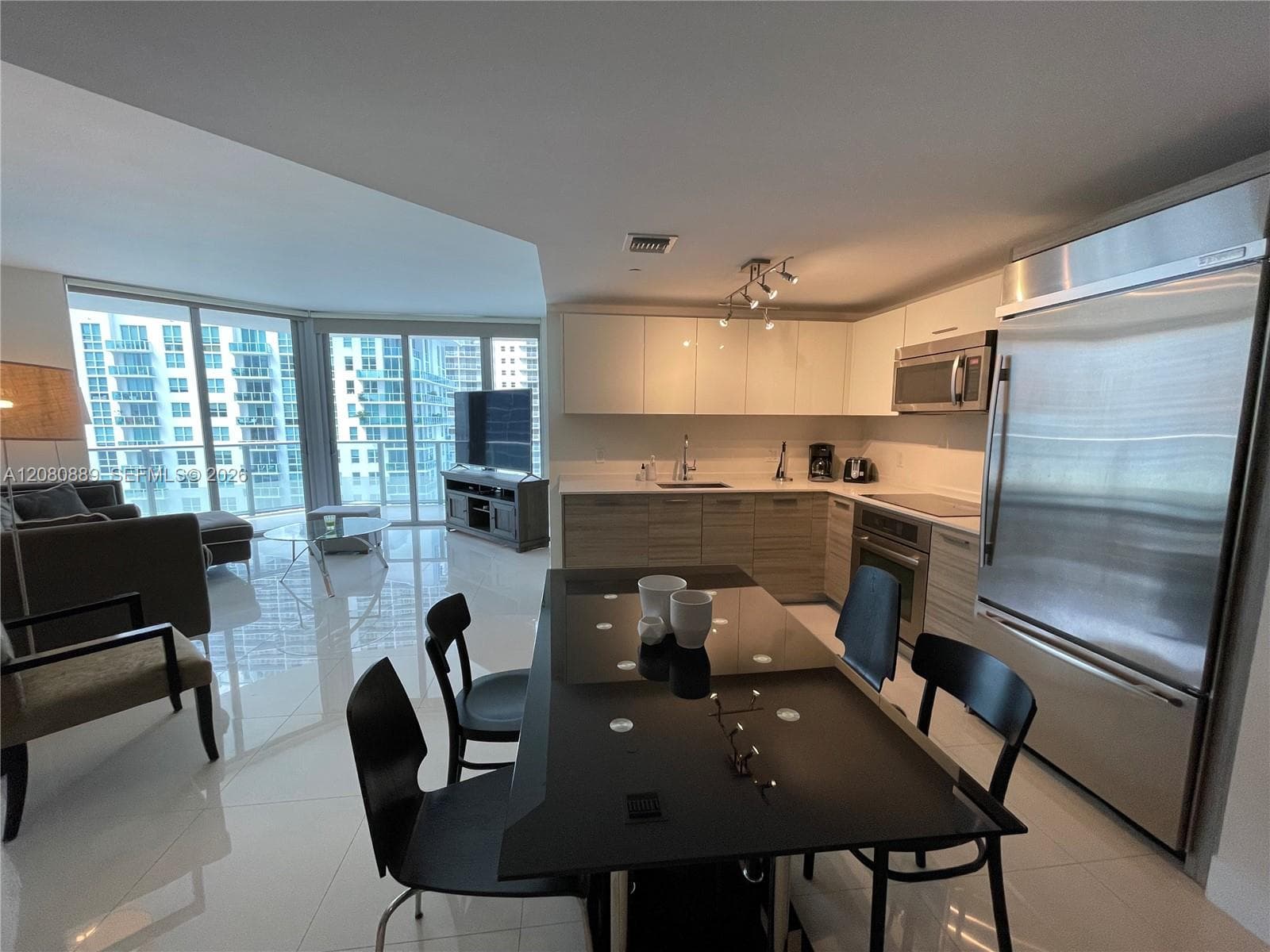 1300 Brickell Bay Dr # 2010, Miami FL 33131