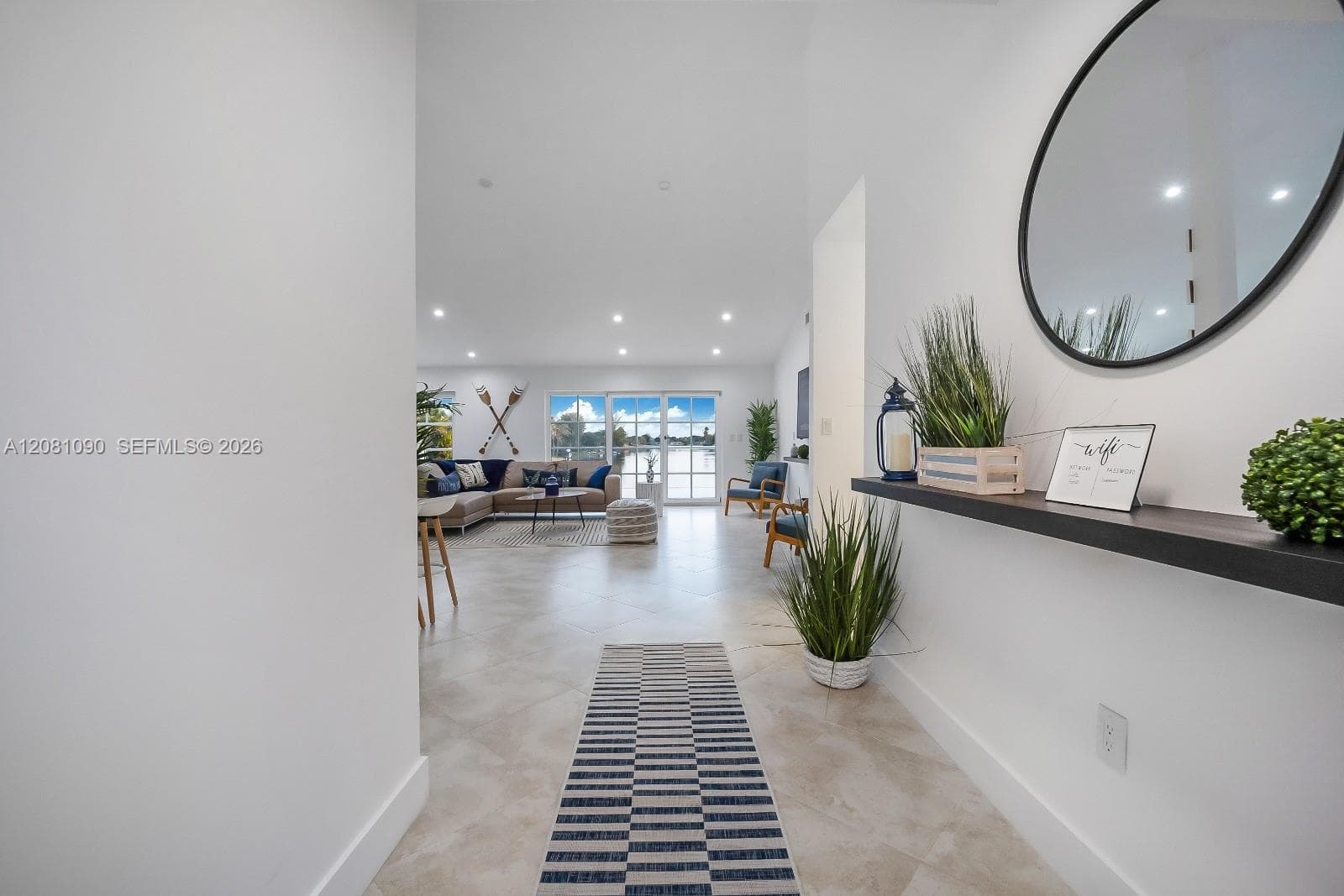 2286 NE 215th St, Miami FL 33180