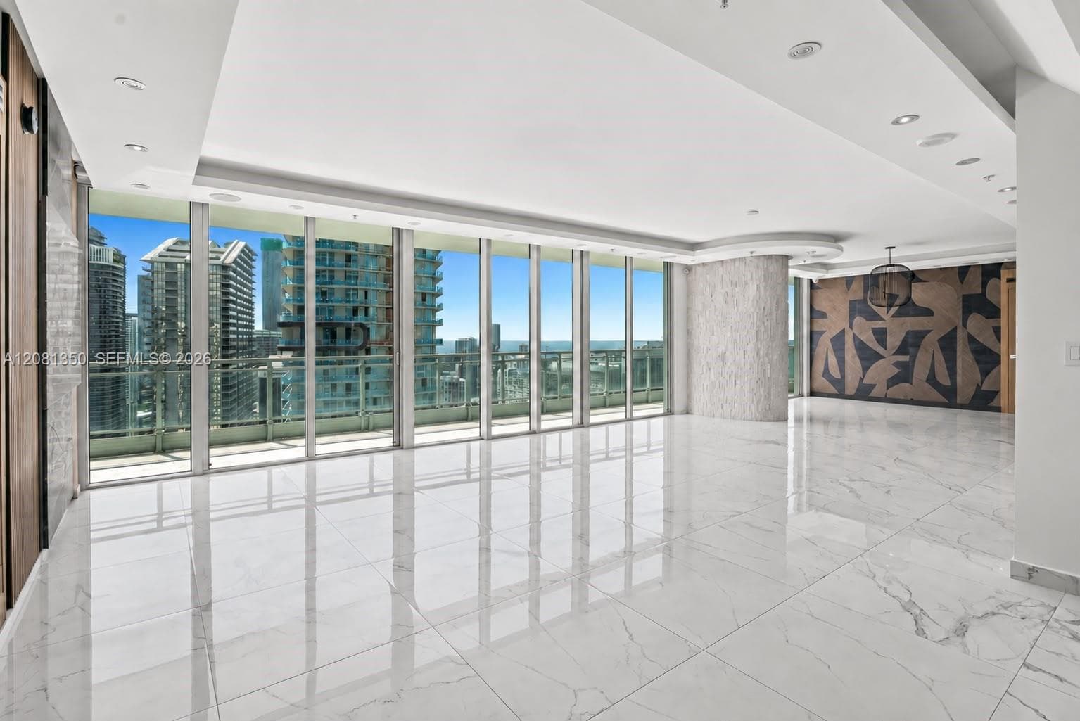 92 SW 3rd St # 04, Miami FL 33130