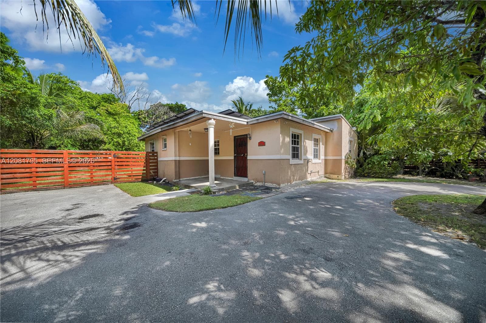 6401 SW 63rd Ct, South Miami FL 33143