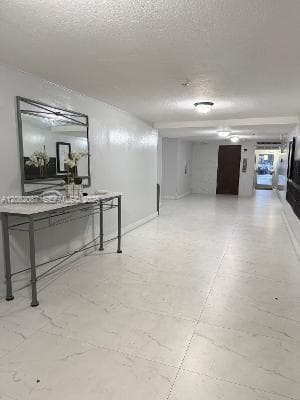 9320 Fontainebleau Blvd # 213, Miami FL 33172