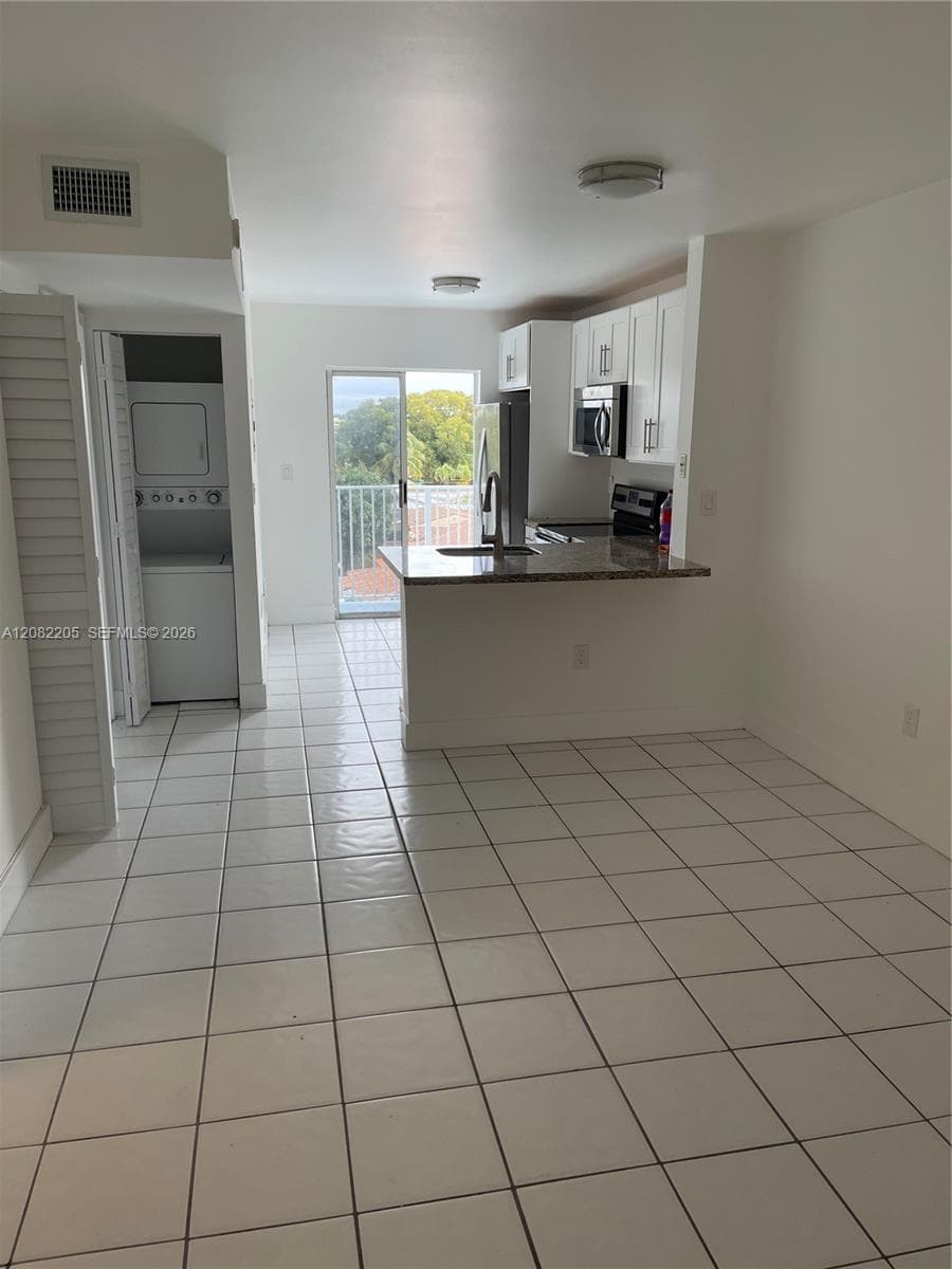 2575 SW 27th Ave # 506, Miami FL 33133