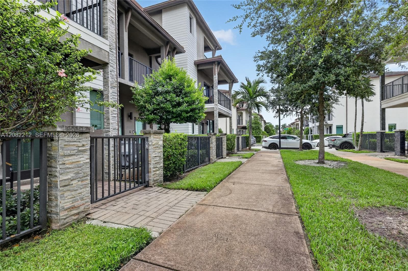 4915 NW 83rd Path # 4915, Doral FL 33166
