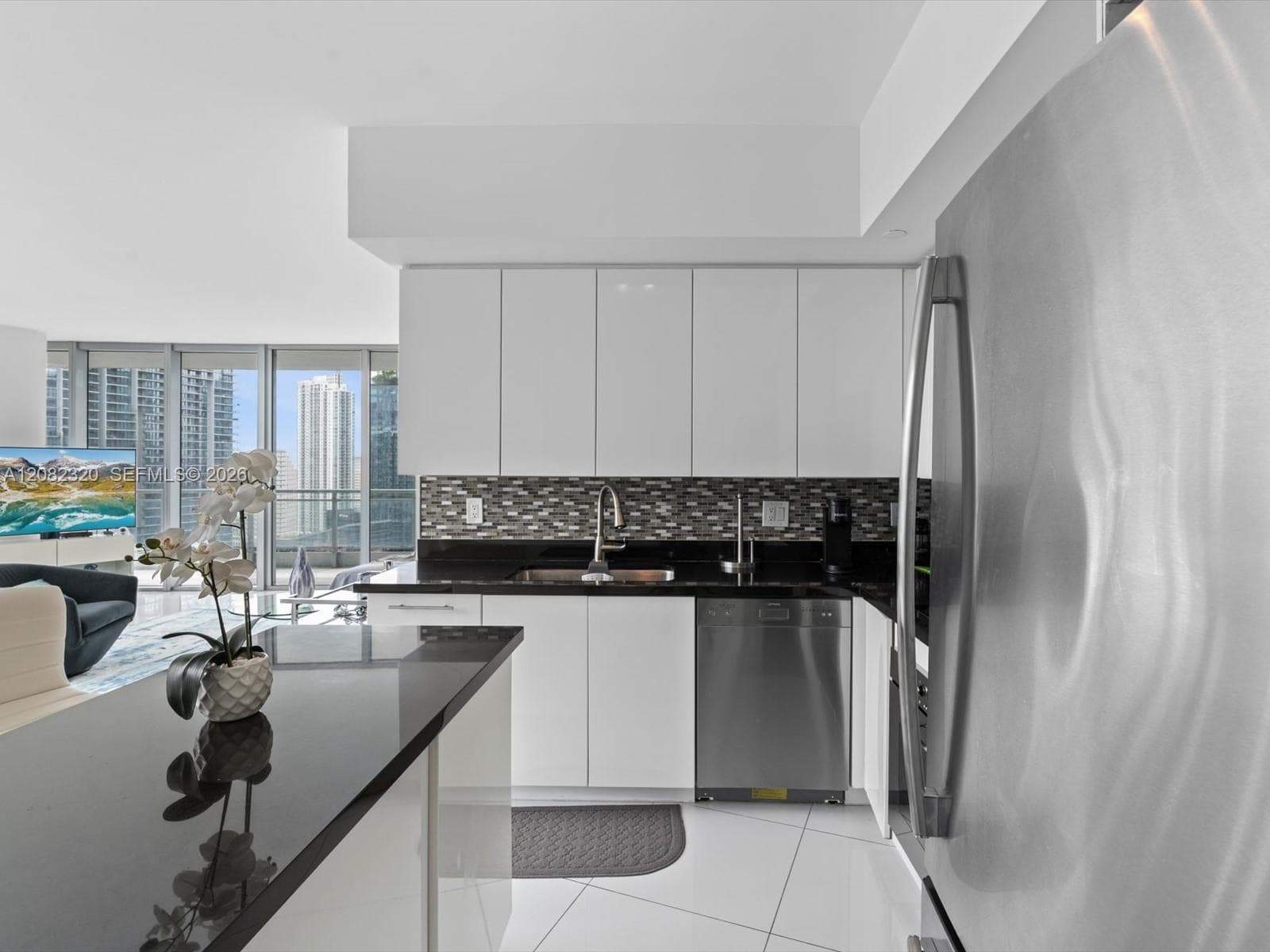 92 SW 3rd St # 3501, Miami FL 33130
