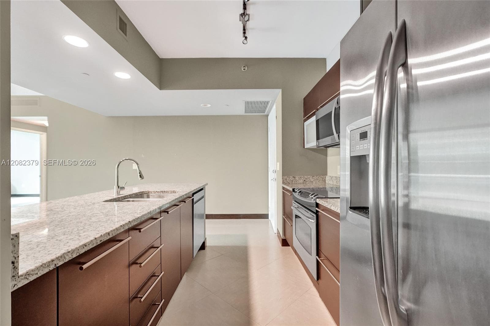 951 Brickell Ave # 1106, Miami FL 33131