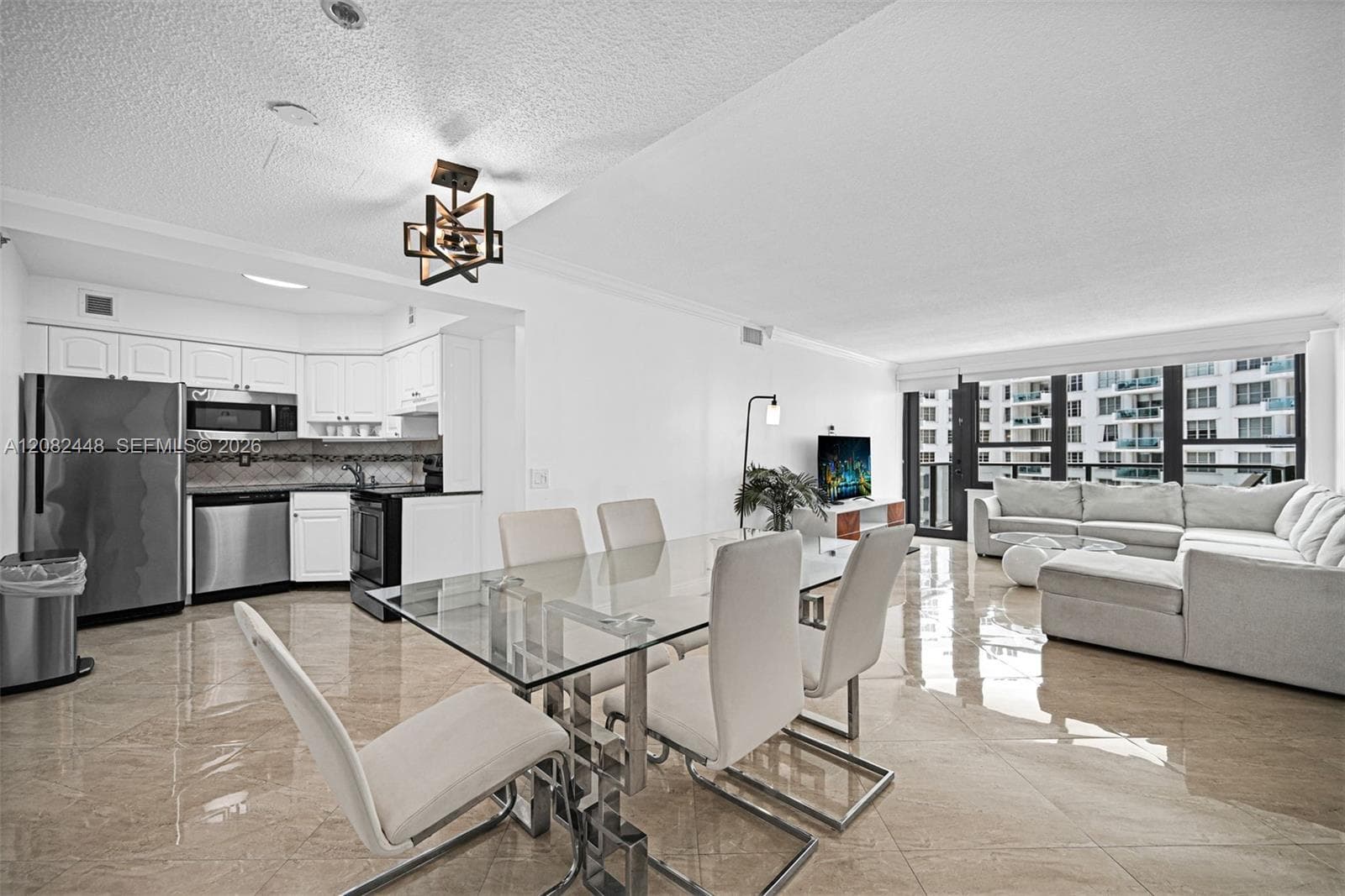 5225 Collins Ave # 1015, Miami Beach FL 33140