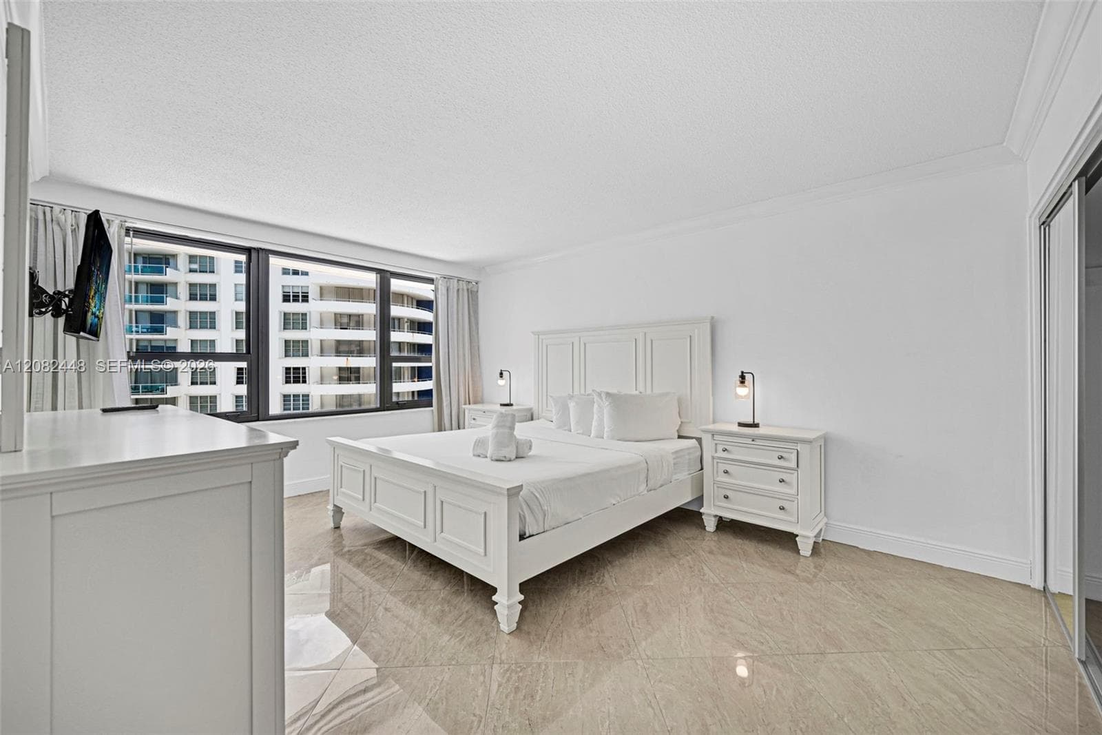 5225 Collins Ave # 1015, Miami Beach FL 33140