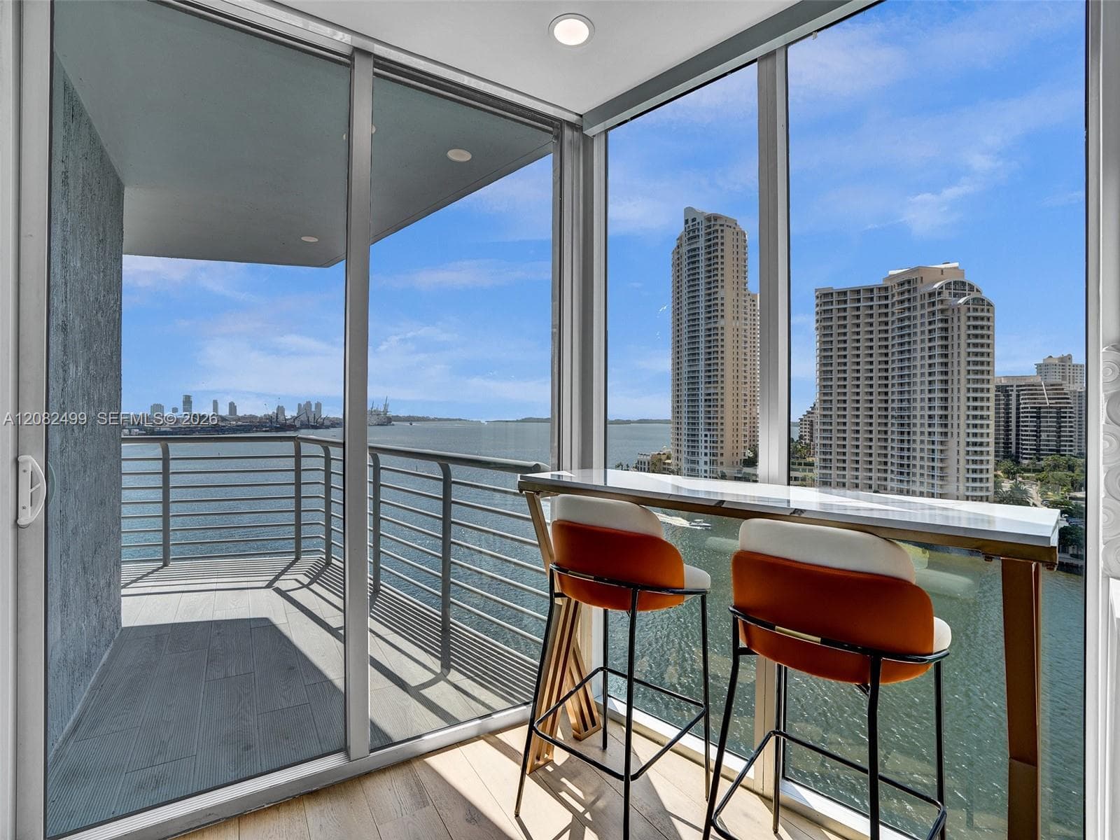 325 S Biscayne Blvd # 1423, Miami FL 33131