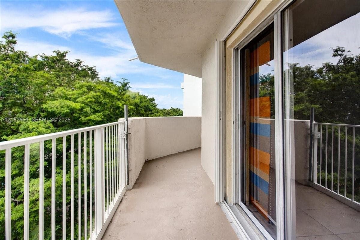 1975 Normandy Dr # 303, Miami Beach FL 33141