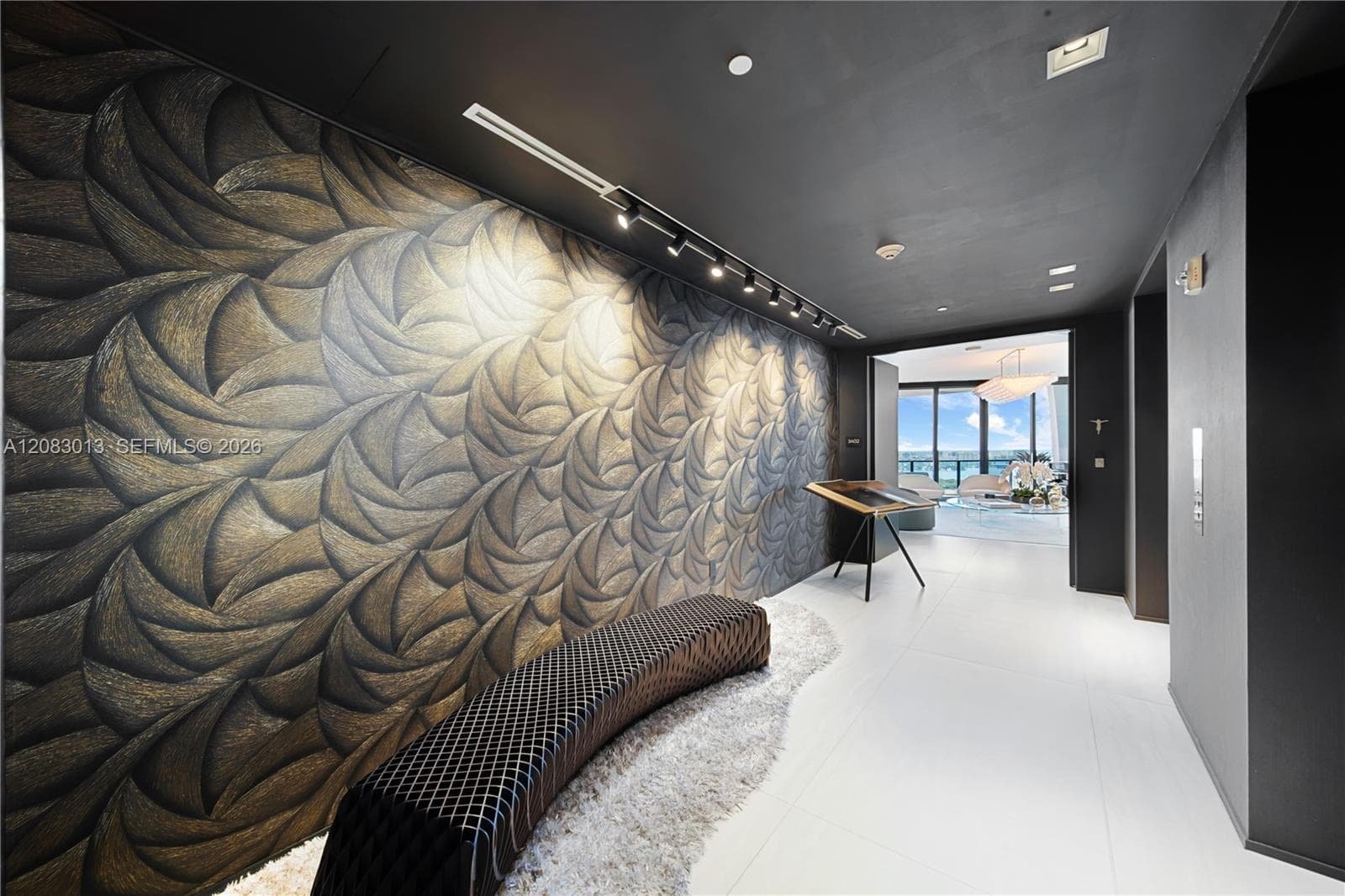 1000 Biscayne Blvd # 3402, Miami FL 33132