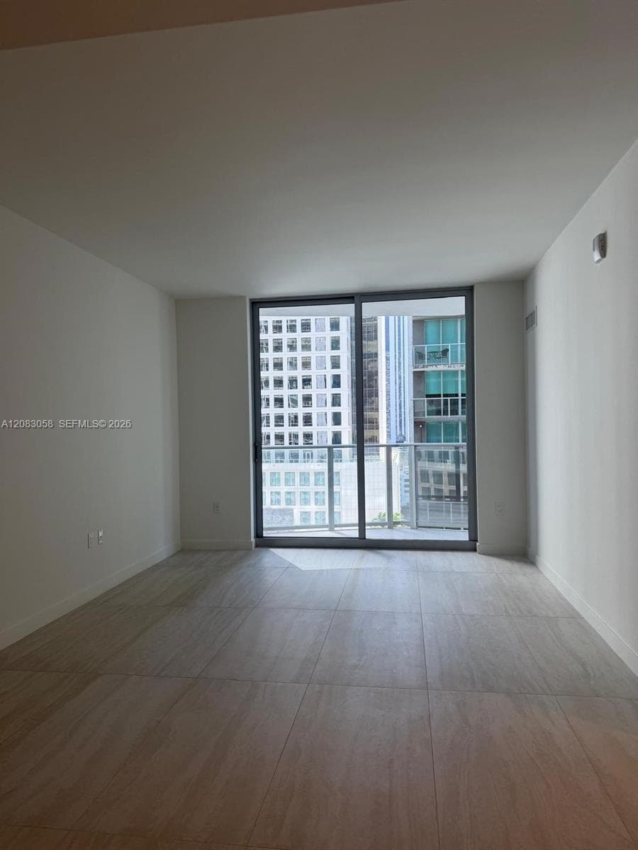 77 SE 5TH # 1611, Miami FL 33131