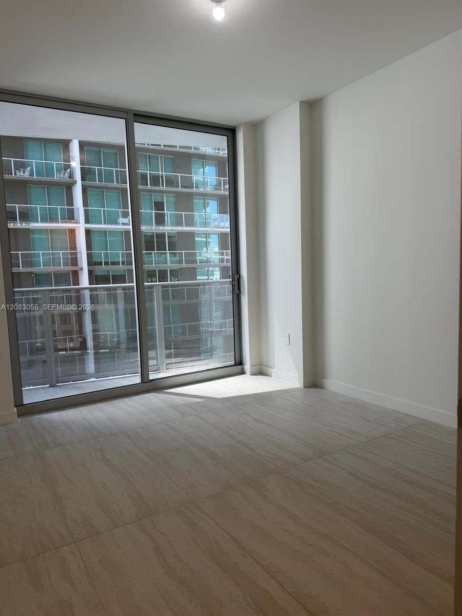 77 SE 5TH # 1611, Miami FL 33131