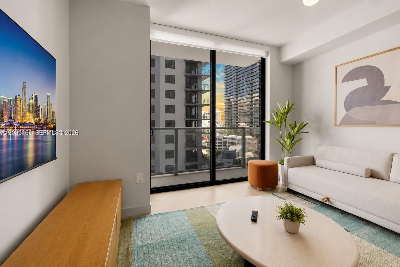 11 NE 6th St # 1712, Miami FL 33132
