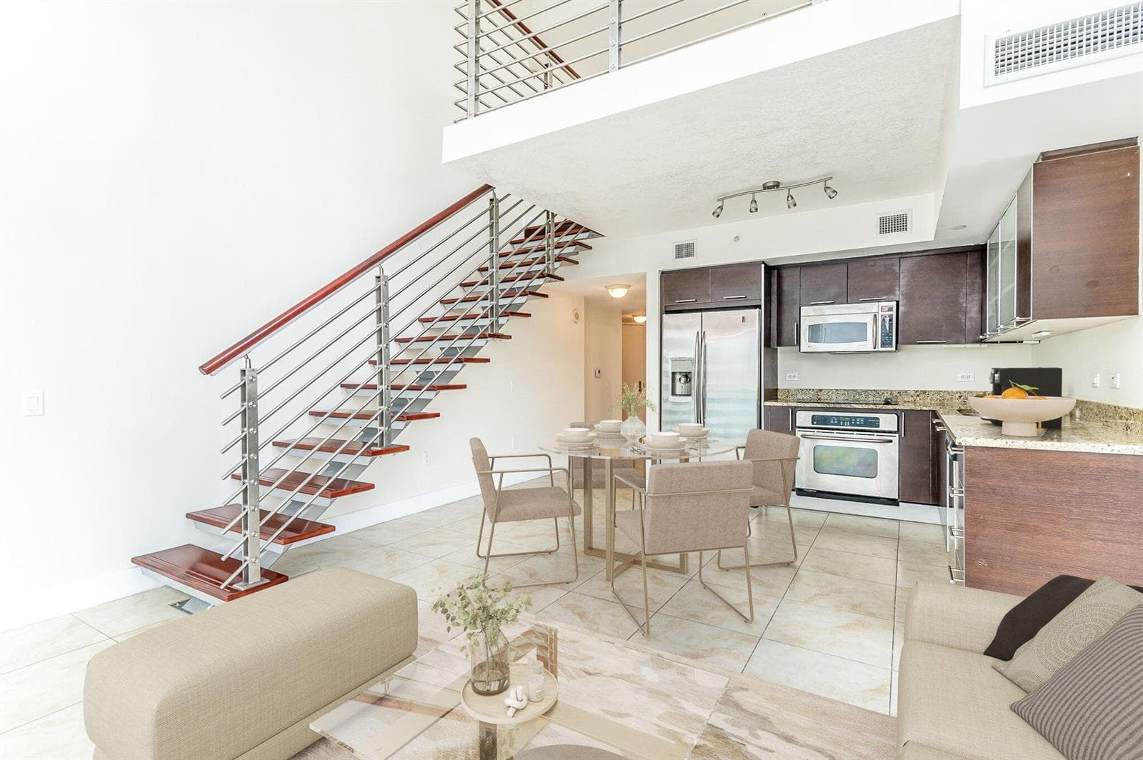 41 SE 5 Street # 417, Miami FL 33131