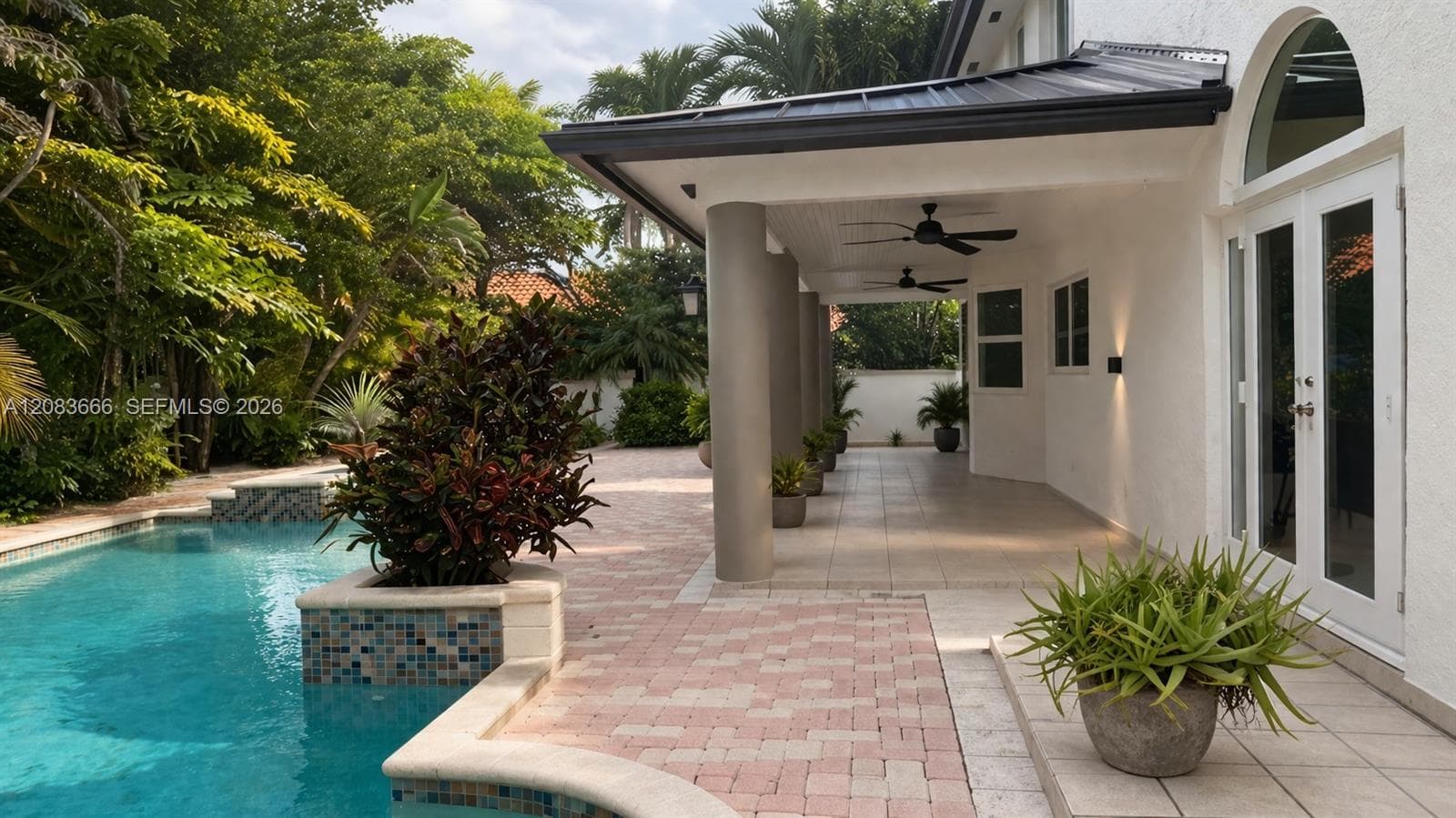 6811 SW 89th Ct, Miami FL 33173