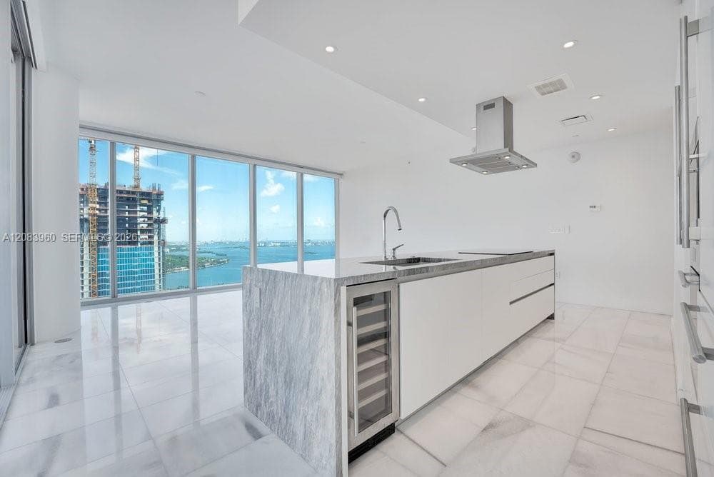 700 NE 26th Ter # 4706, Miami FL 33137