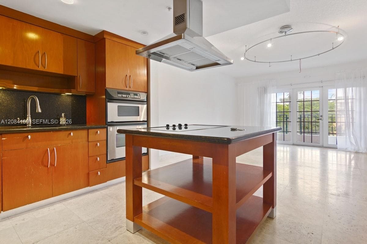 300 Euclid Ave # 209, Miami Beach FL 33139