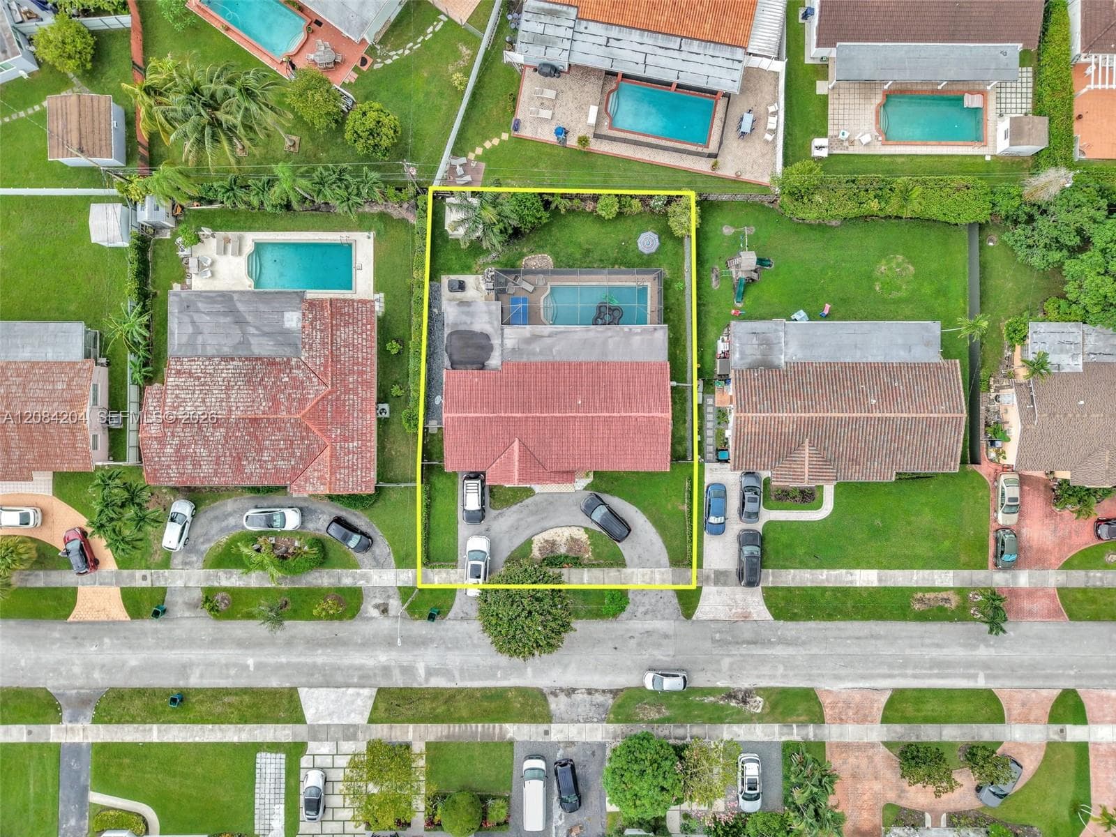 2211 SW 98th Pl, Miami FL 33165