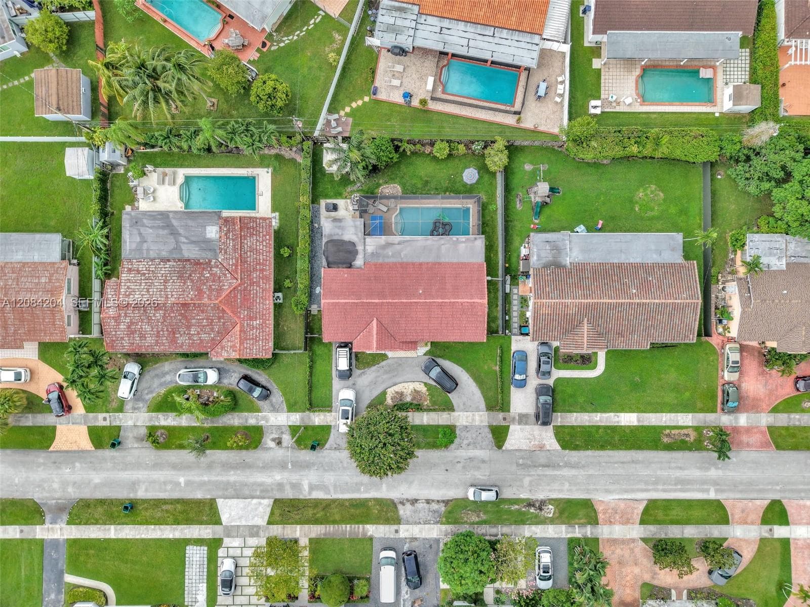 2211 SW 98th Pl, Miami FL 33165