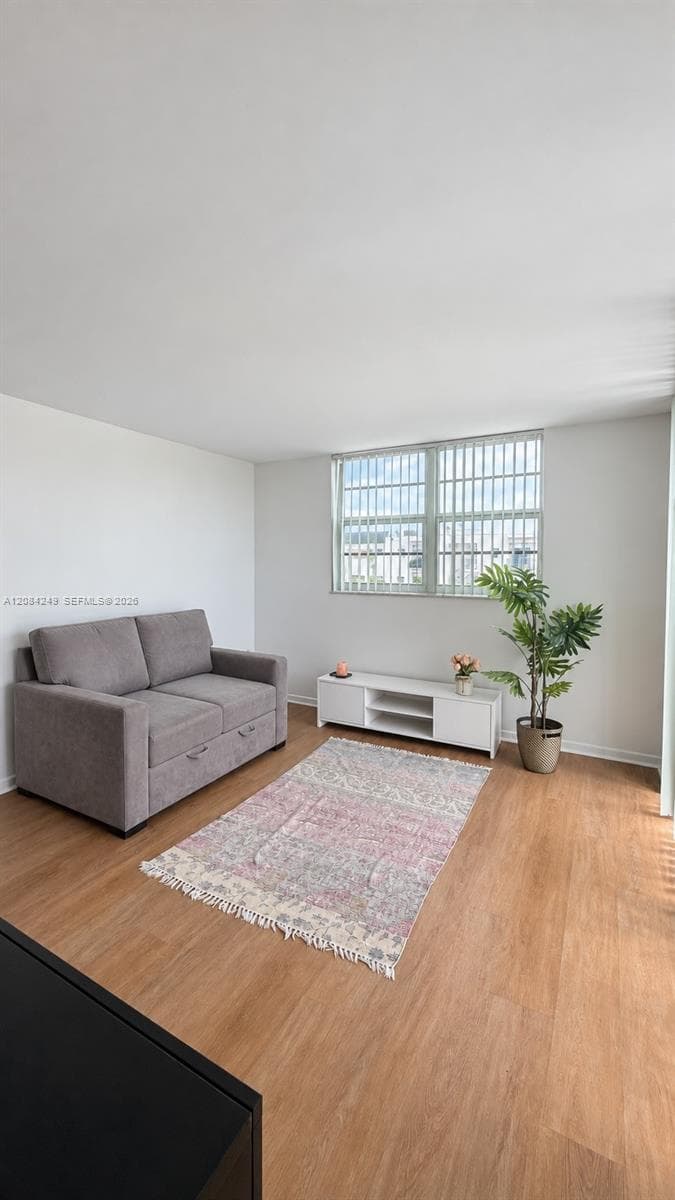 1990 Marseille Dr # 407, Miami Beach FL 33141