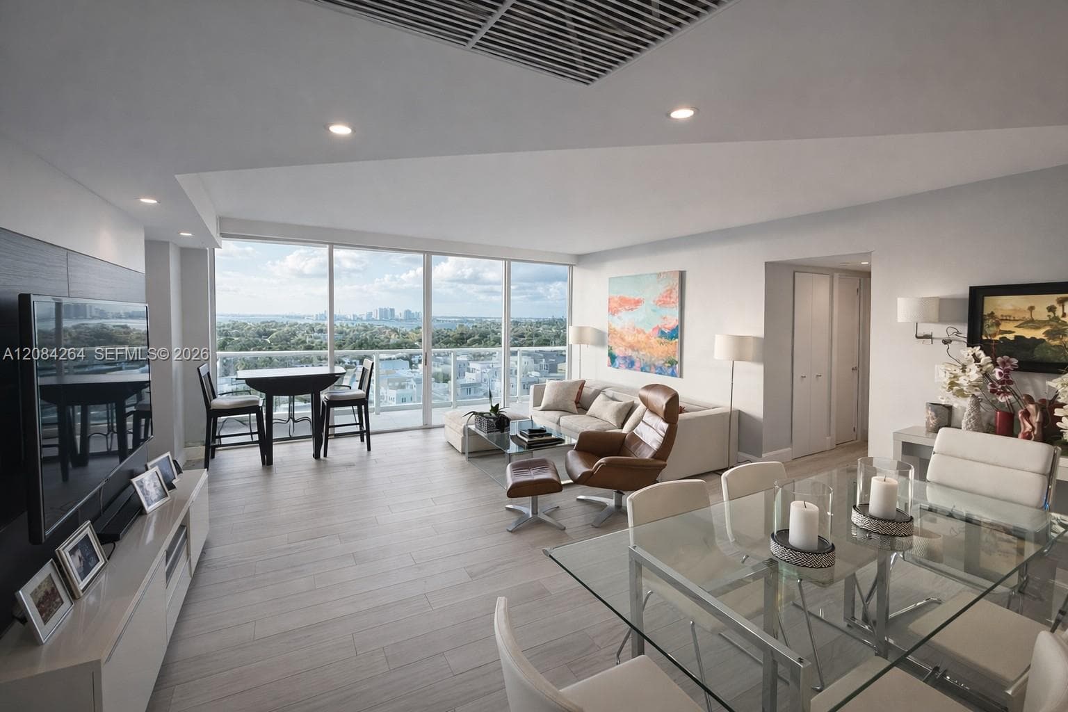 5900 Collins Ave # 1405, Miami Beach FL 33140