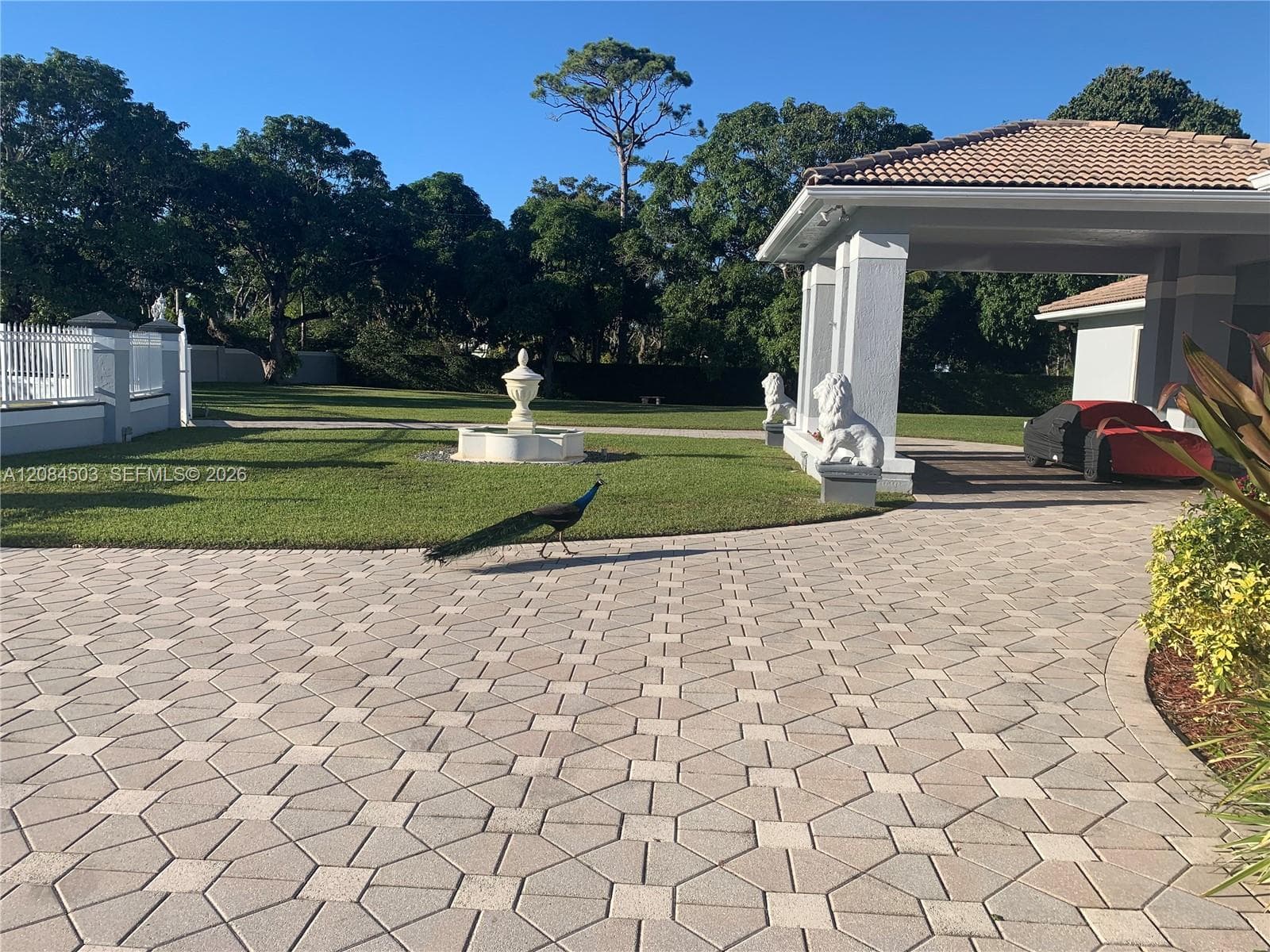 7625 SW 75th Ave, Miami FL 33143