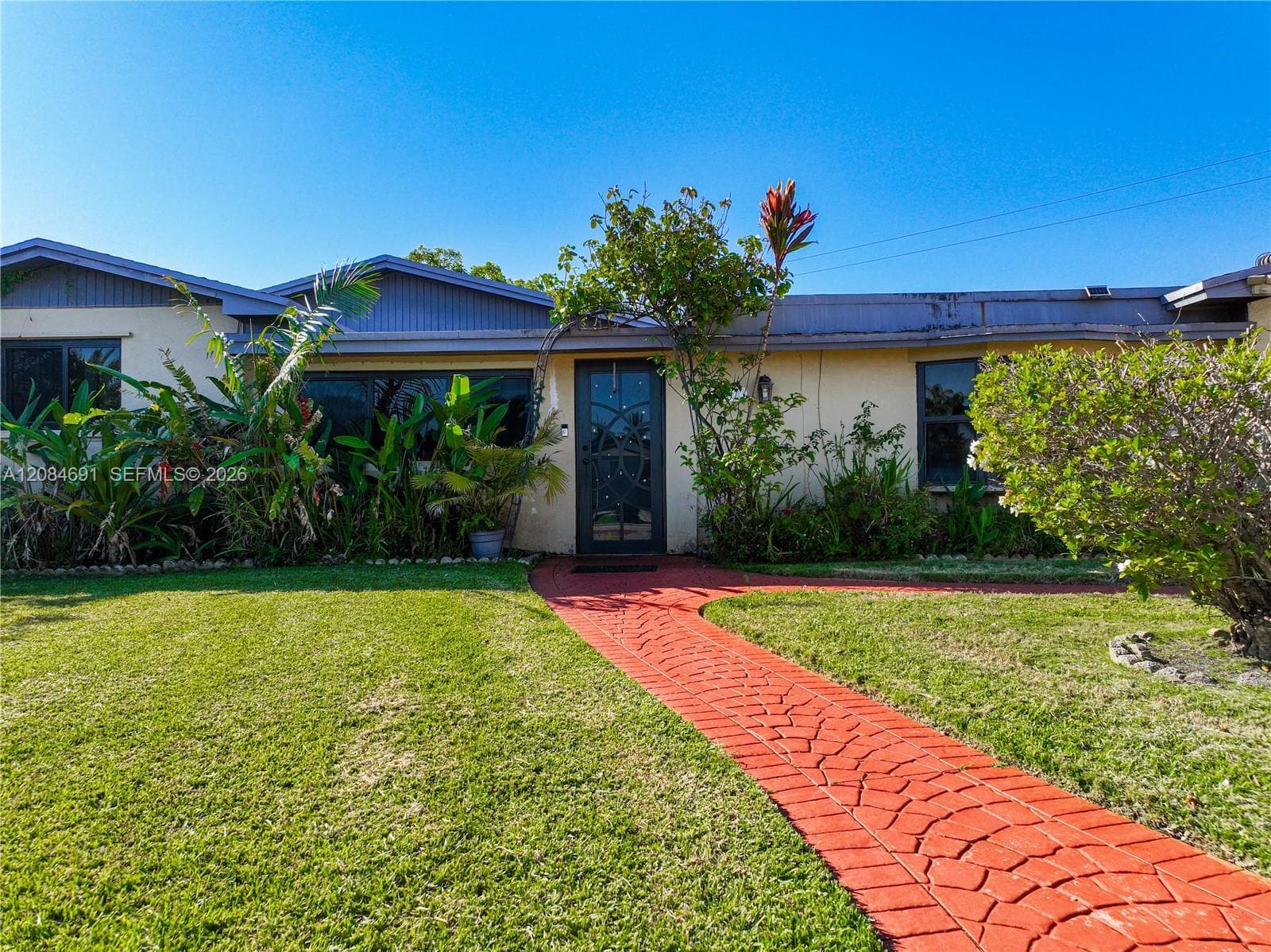 10900 SW 177th Ter, Miami FL 33157