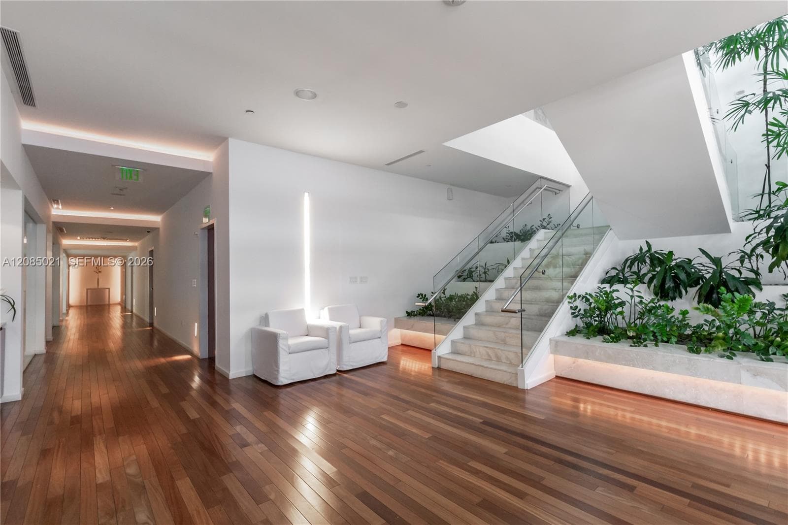 1040 Biscayne Blvd # 1806, Miami FL 33132