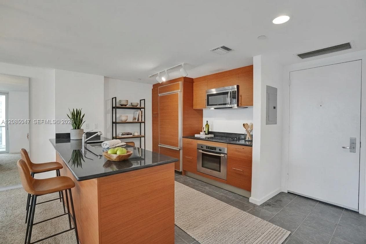 50 Biscayne Blvd # 2801, Miami FL 33132