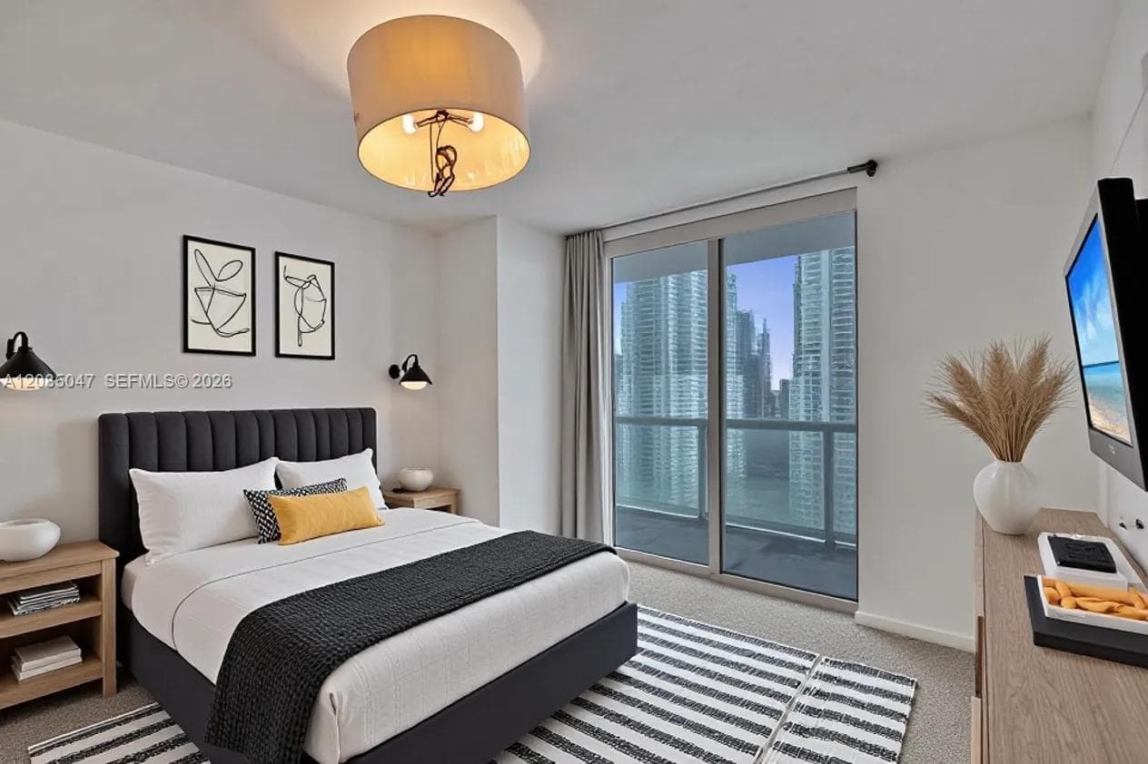 50 Biscayne Blvd # 2801, Miami FL 33132