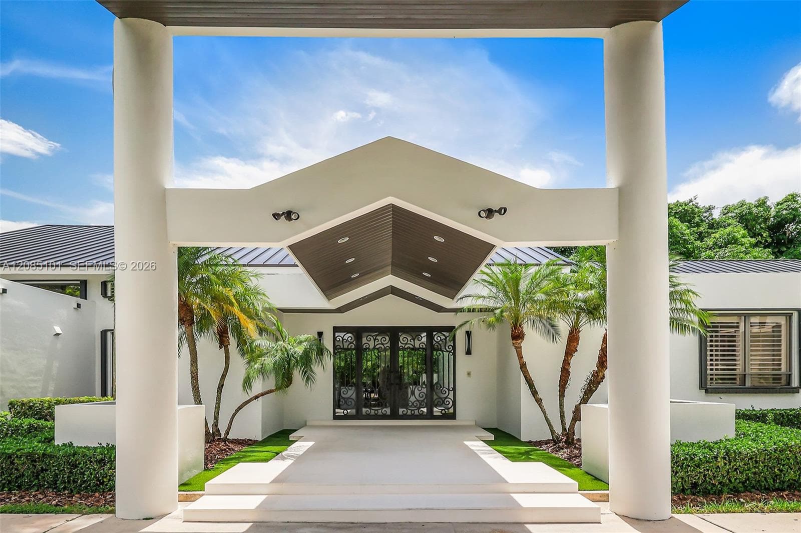 7730 SW 68 Terrace, Miami FL 33143