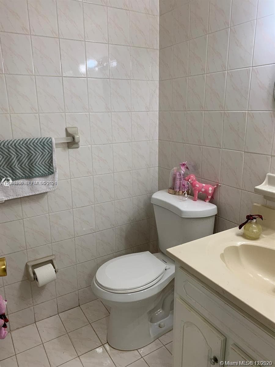 4725 NW 7th St # 3, Miami FL 33126
