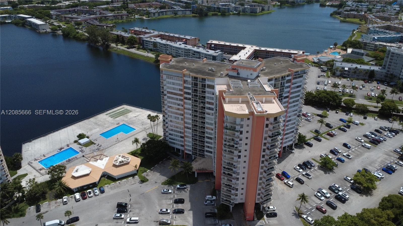 1351 NE Miami Gardens Dr # 422E, Miami FL 33179