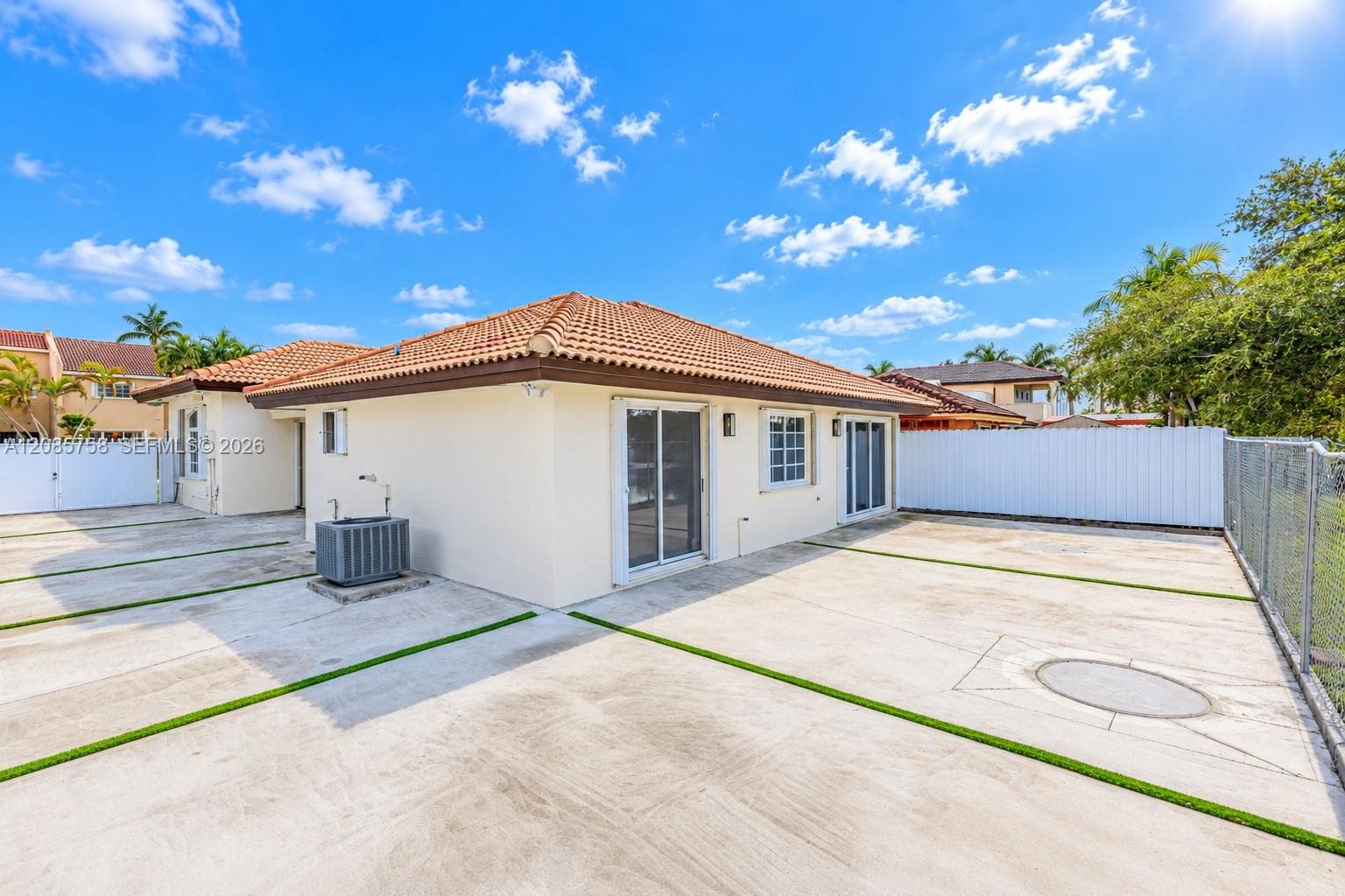 15351 SW 36th St, Miami FL 33185