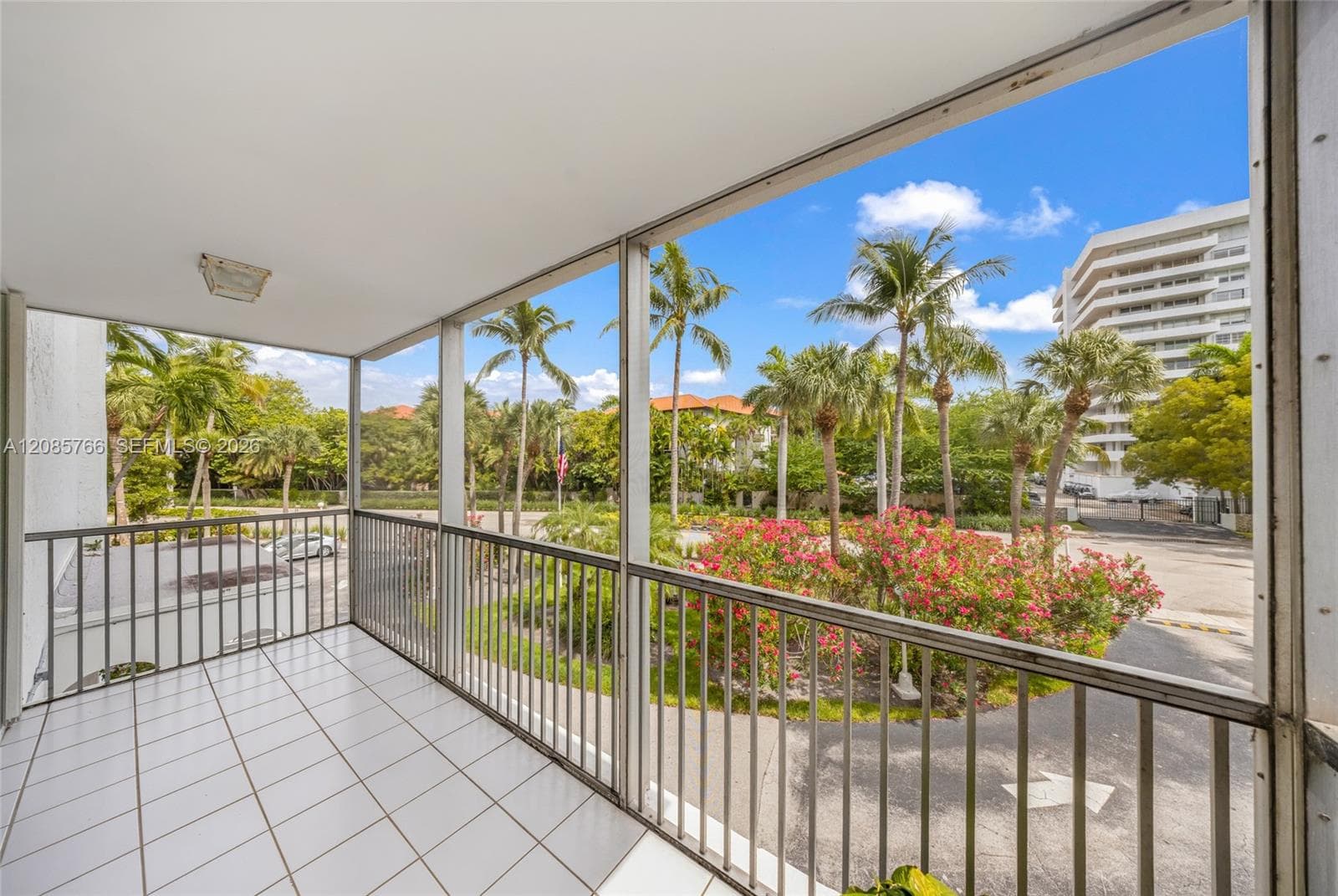150 Ocean Lane Dr # 2H, Key Biscayne FL 33149