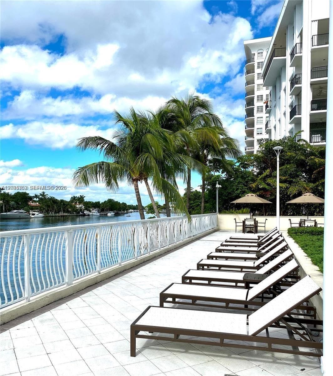 5600 E Collins Ave # 5B, Miami Beach FL 33140