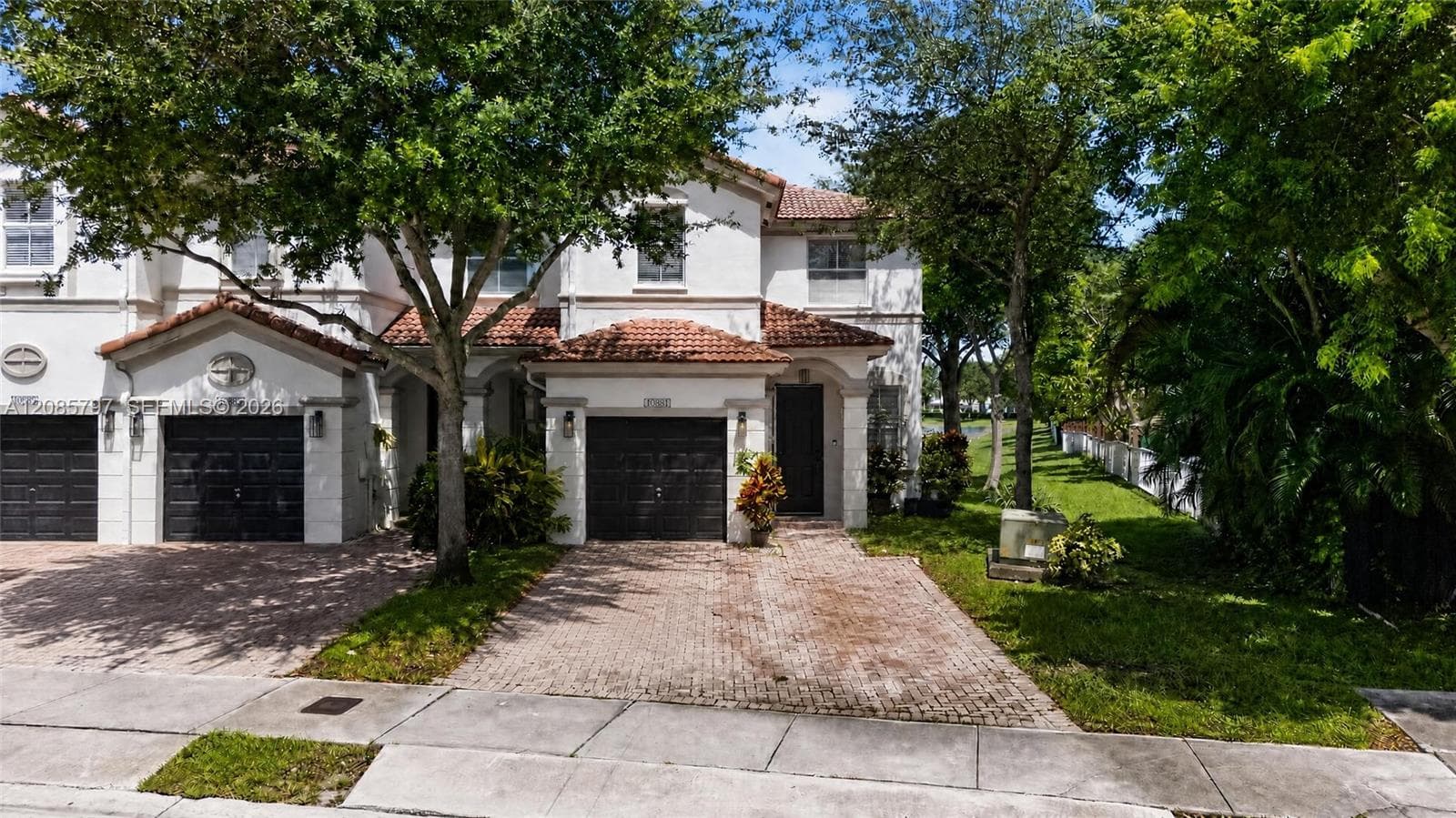 10861 NW 79th St, Doral FL 33178
