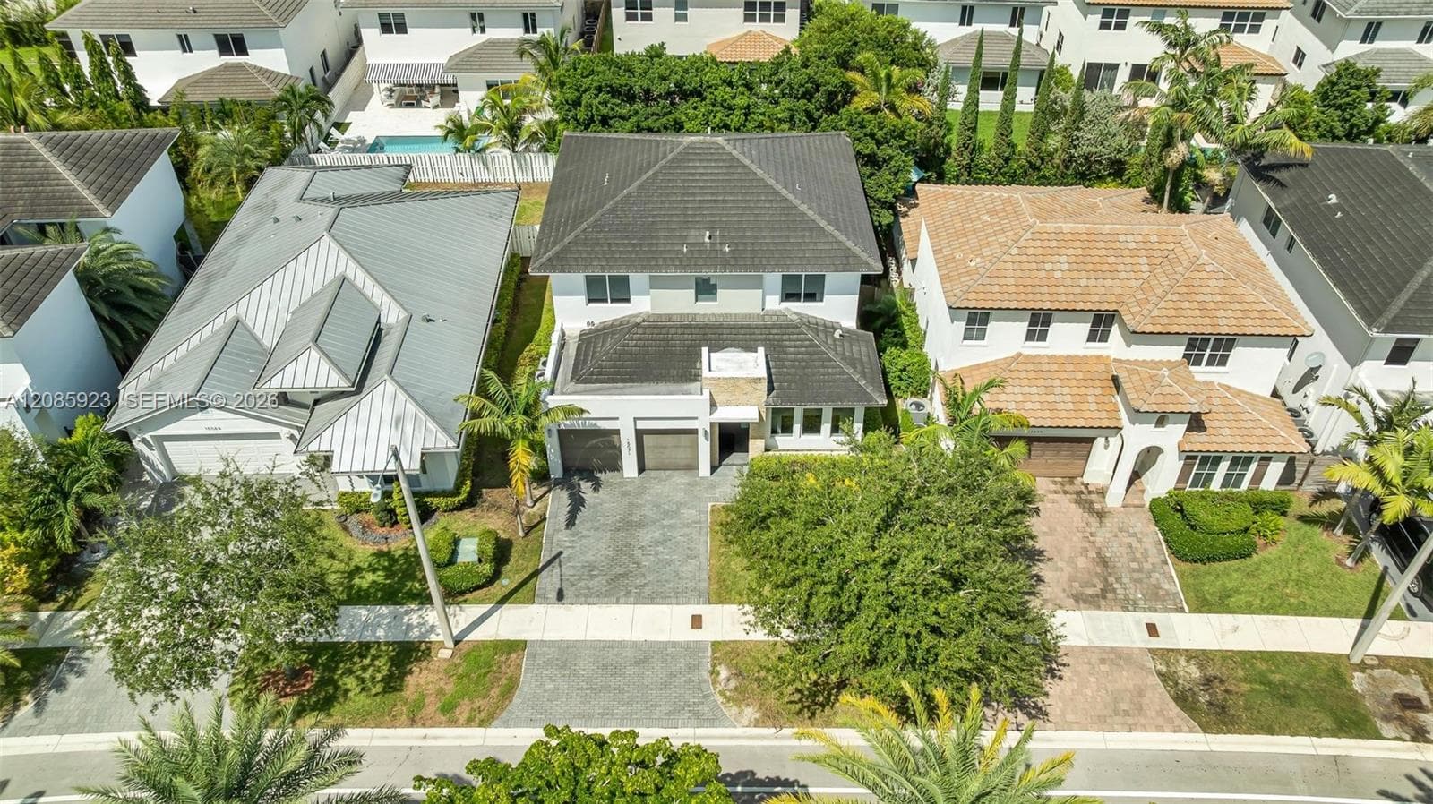 15071 SW 176th St, Miami FL 33187