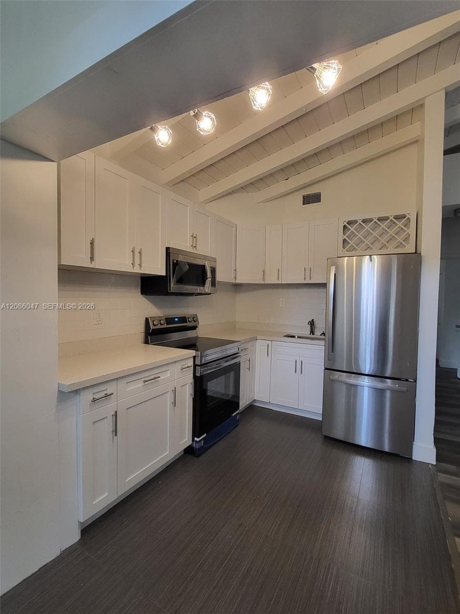 4431 SW 10th St, Miami FL 33134