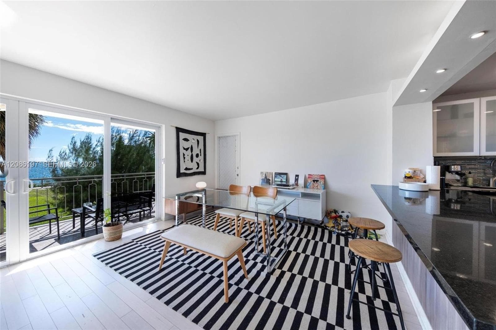 11111 Biscayne # 2D, Miami FL 33181
