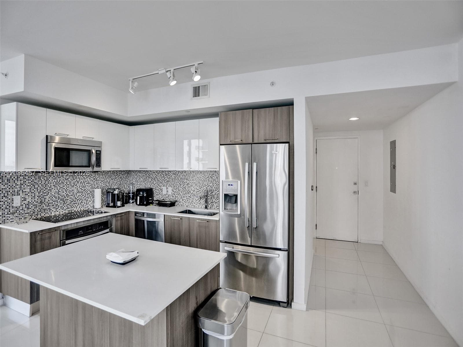 5252 NW 85th Ave # 401, Doral FL 33166