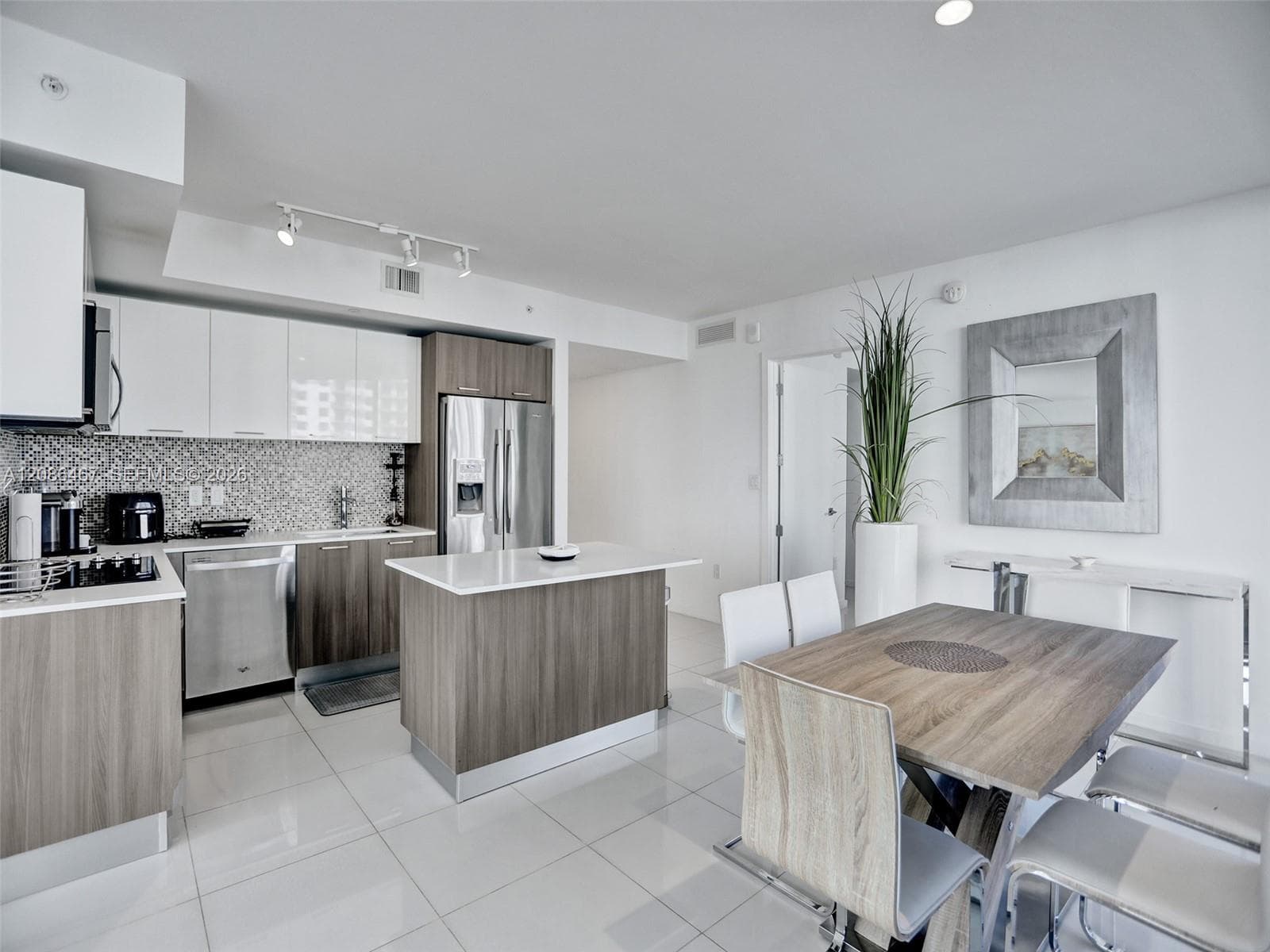 5252 NW 85th Ave # 401, Doral FL 33166
